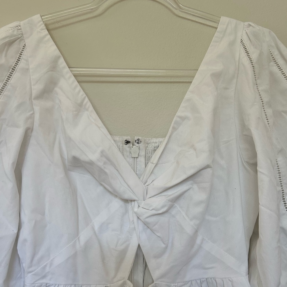Abercrombie White Twist Front Mini Dress - Size M (New w/o tags)